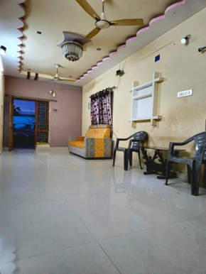 Spacious 3BHK Near Beach with Secure Parking